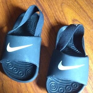 Toddler Nike Sandals Size 7c
